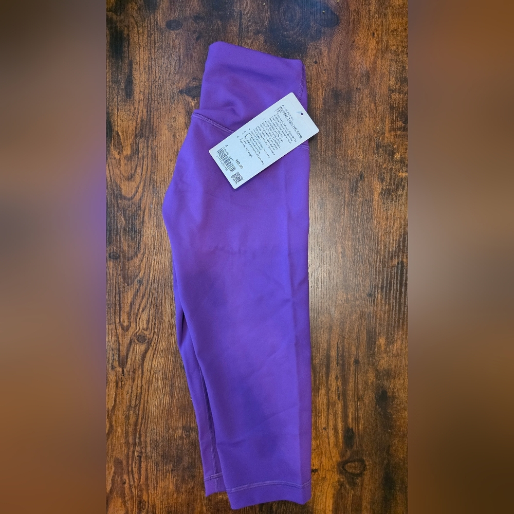 Lululemon Wunder Train HR Crop 15" Size 4 New